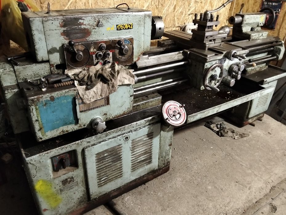 Продам токарно-винторезный станок