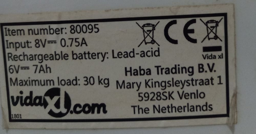 Vând sau schimb BMW, masinuta electrica