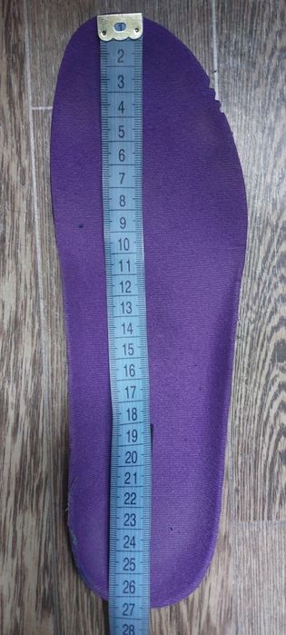 Продаю трекинговые ботинки