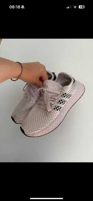 adidași de femeie