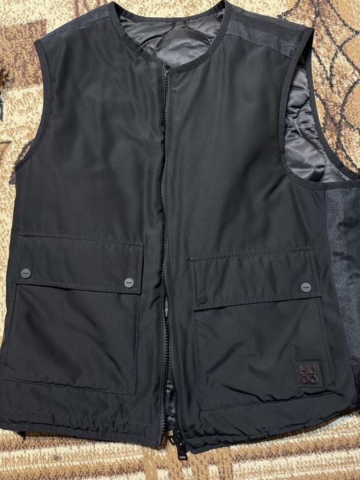 HUGO елек носен 2 пъти