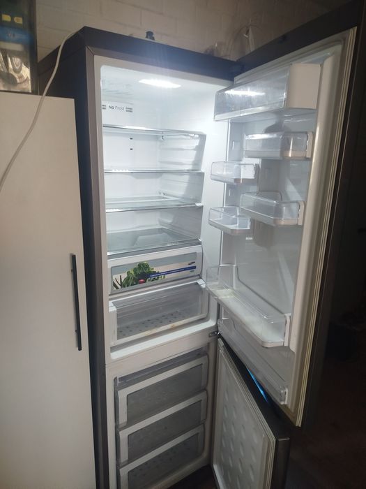 Продам холодильник samsung