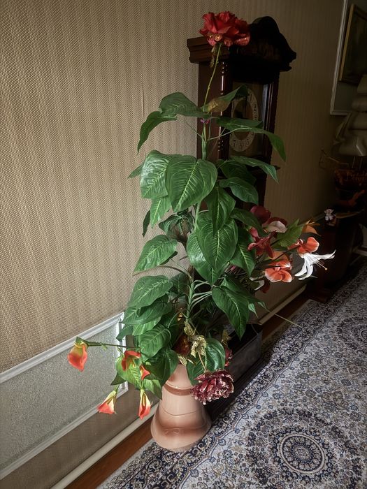 Продам исскуственные цветы