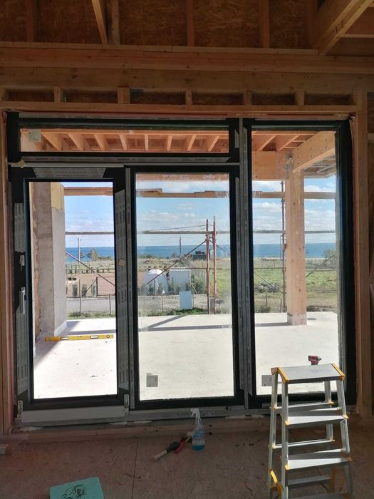 Montaj / Productie TAMPLARIE PVC, Tamplarie Aluminiu. Geamuri Usi.