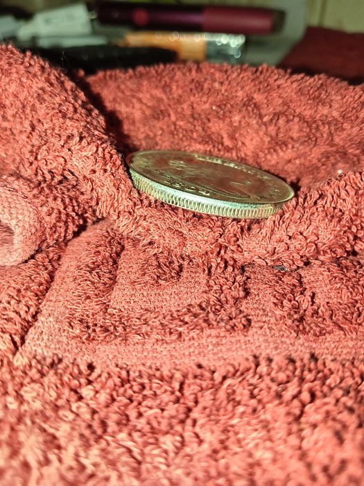 Продам монету в коллекцию