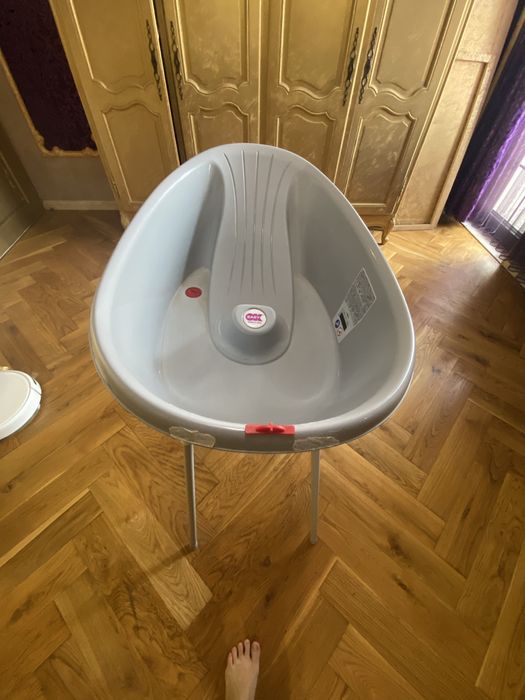 Ваничка за къпане със стойка