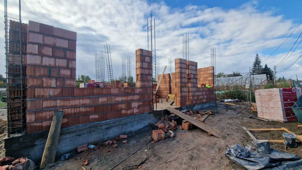 Construcții case și vile