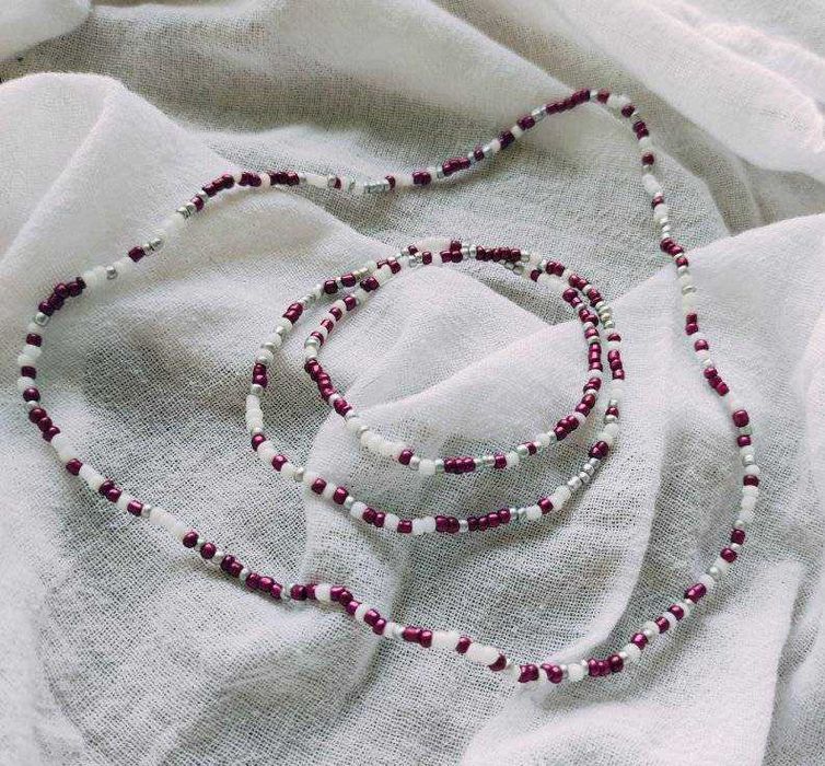 Гривни , колиета , бижута за телефон