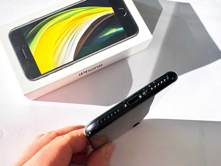 КАТО НОВ iPhone SE 2022 64GB Black