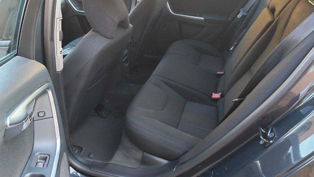 Volvo v60 D2 1.6 D 114 cp 2013