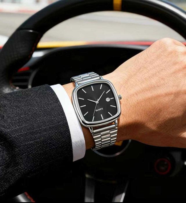 Кварцевые часы QUARTZ