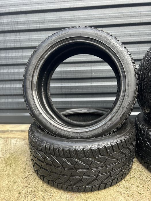 Anvelope 245/40 R18