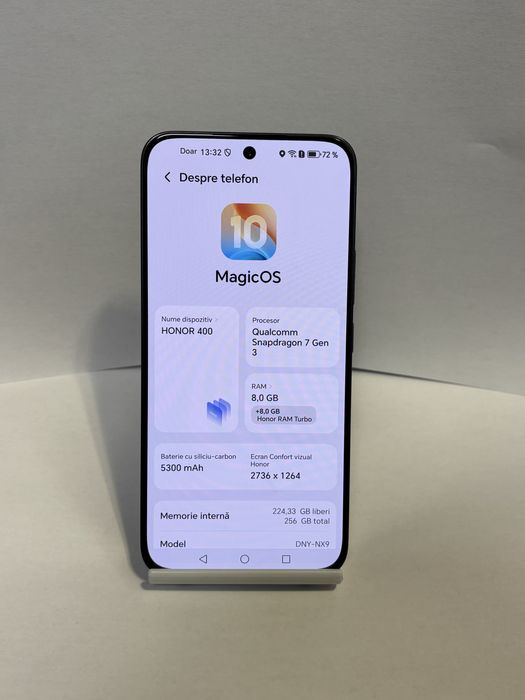MDM vinde: Honor 400 5G 256GB Desert Gold/Midnight Black.