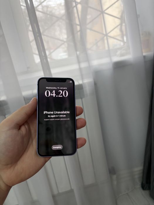 Vand iphone 12 mini pentru piese/ recarosare