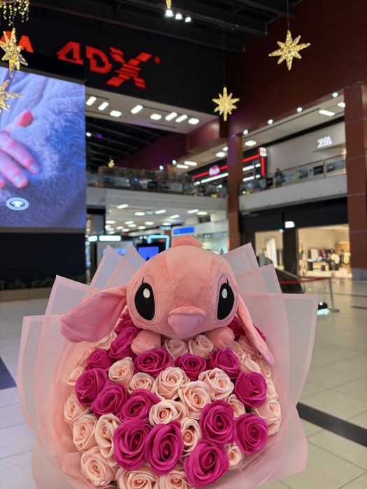 Trandafiri imperiali cu sclipici! Perfecti pentru 8 martie