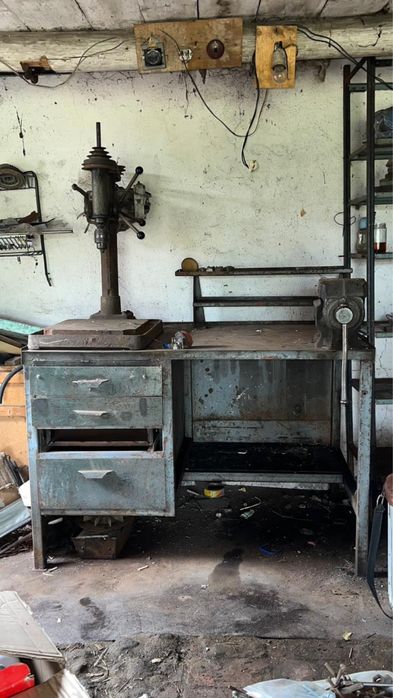 Стол слесарный металический Верстак