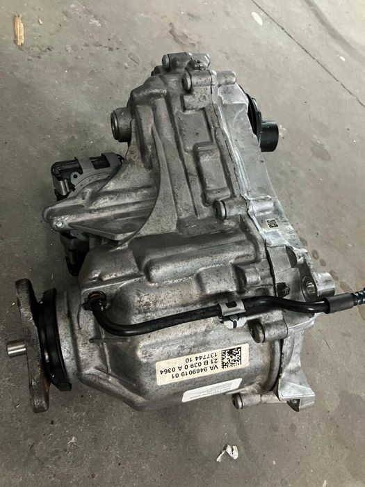 Раздатка BMW G20 G30 ATC13