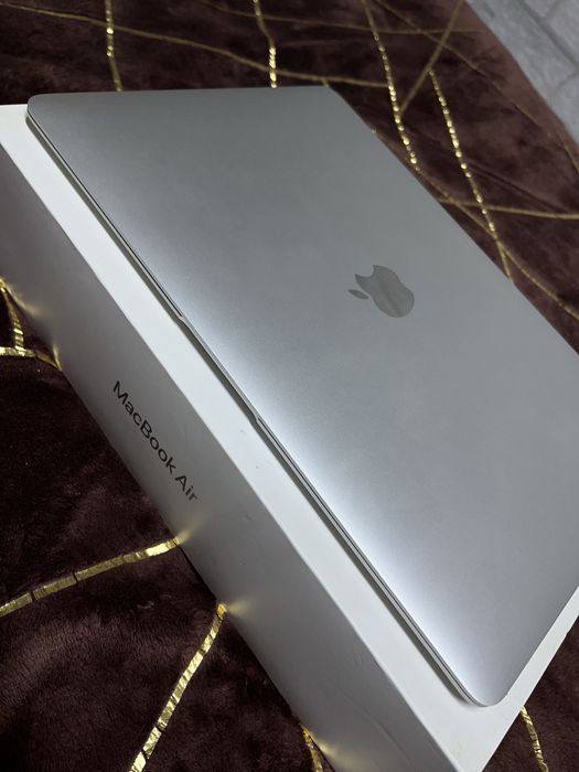 Macbook Air13 продам