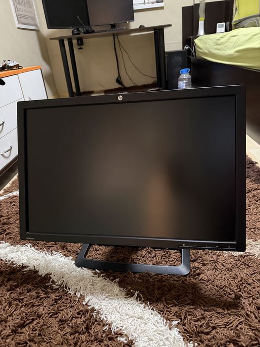 HP Compaq ZR2440w A клас 24" DVI HDMI 1920x1200 WUXGA 16:10 Black TCO 5.2 USB Hub DisplayPort Serial number