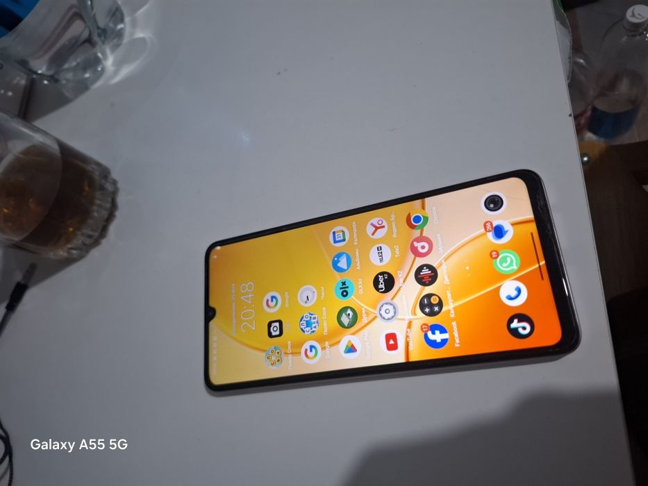 Vivo Y 04 . Память 128 гб
