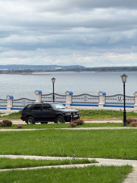 Opel frontera A 2.4i