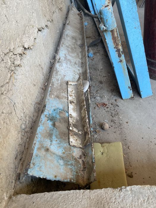 решотка ва двухтавур сотилади