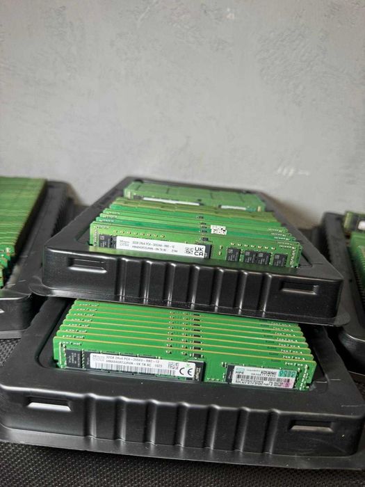 Memorie RAM DDR4 32GB 2133 2400 2666 3200MHz Micron Samsung SK Hynix Server PC