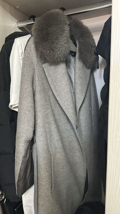 Продам пальто демисезонное