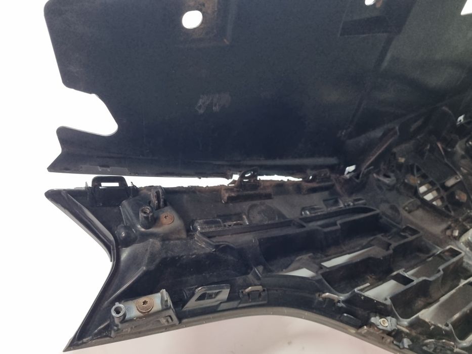 Grila fata Renault Kadjar - (1518) FISURAT VEZI POZE