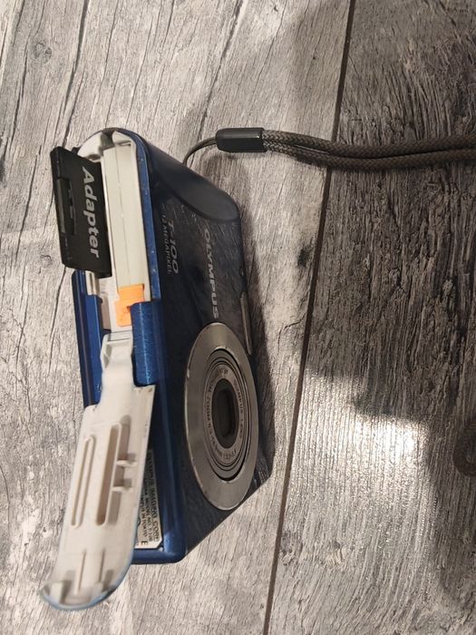 Olympus T-100 – 12 MP, 3× оптичен зуум, компактен дигитален фотоапарат