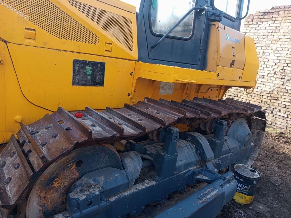 Продаётся бульдозер гусеничный TY160