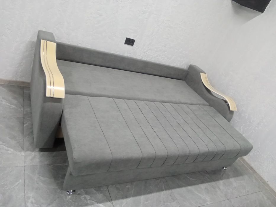 Продам шикарный диван