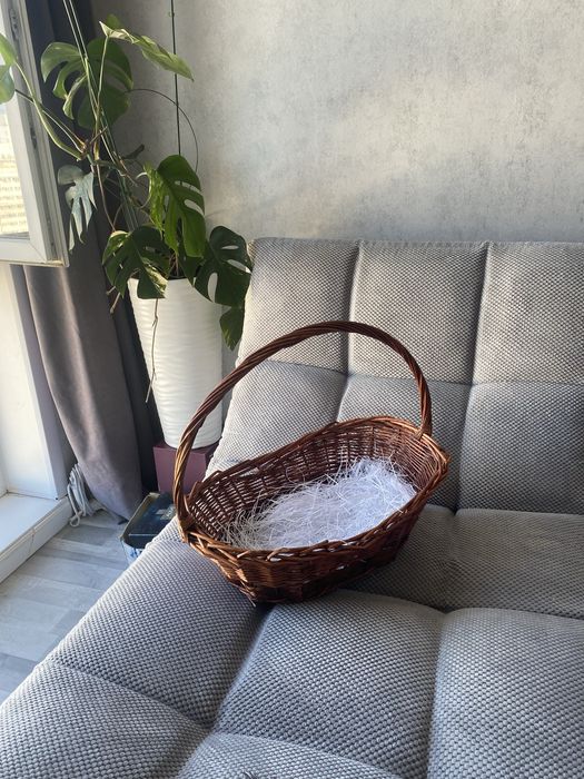 Продается корзина из натуральной лозы