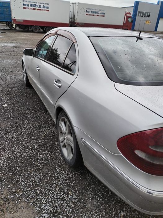 Продается Мерседес 211