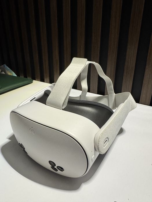 VR Meta Quest 3S