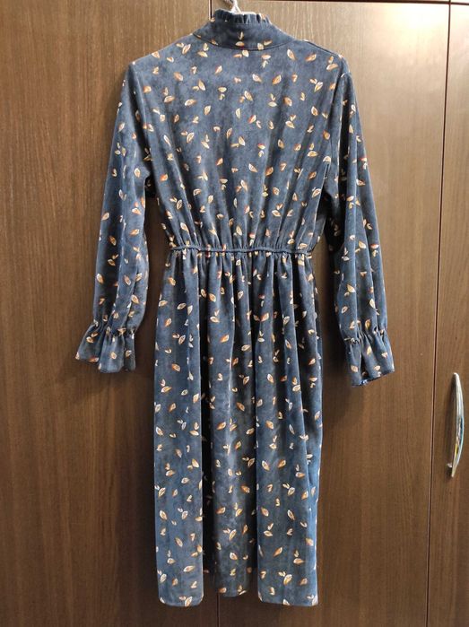 Продам повседневное платье