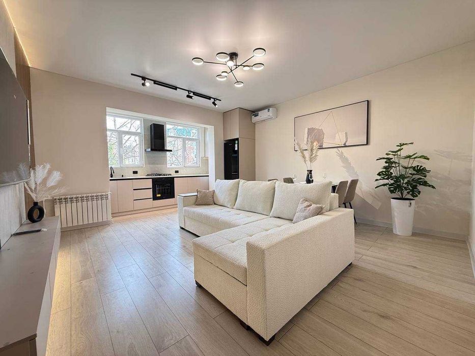 Продается  • 2в3/5/9 • Ул. Мирабад 12 Ор-р круг гостиница Россия