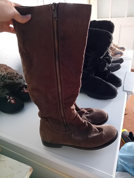 Боти и ботуши 10лв бройката