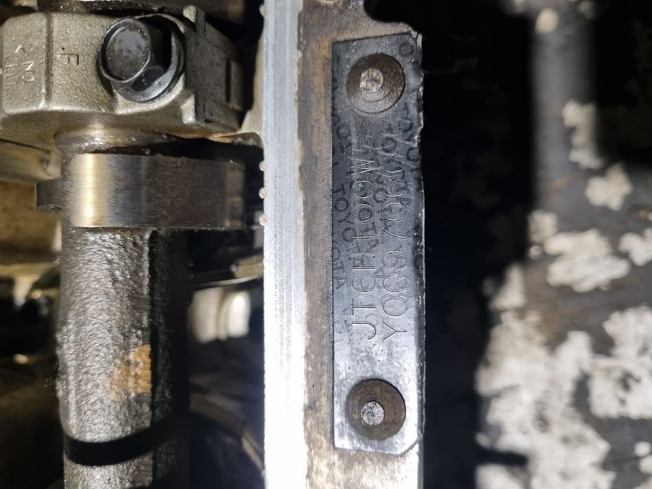 Головка блока 2UZ б/у