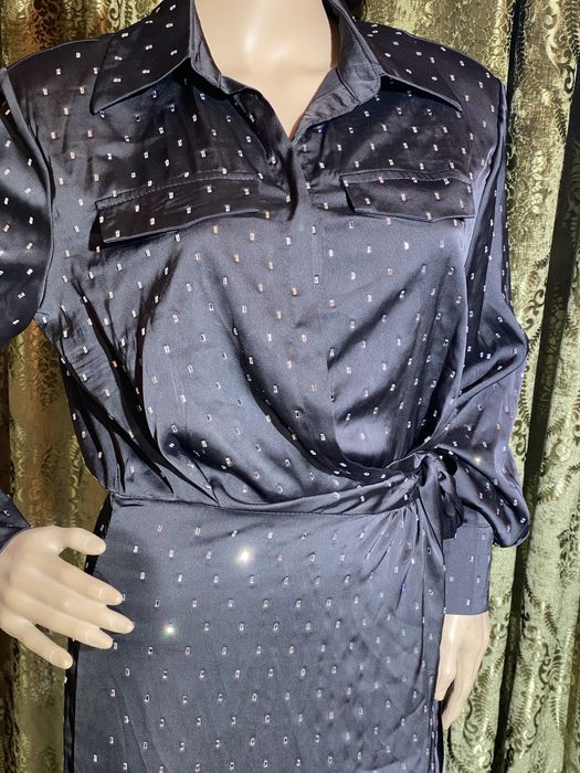 Продается черное  платье со стразами вечернее, рр 44-46