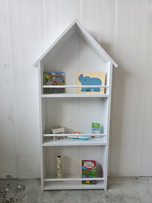 Biblioteca pentru camera copilului