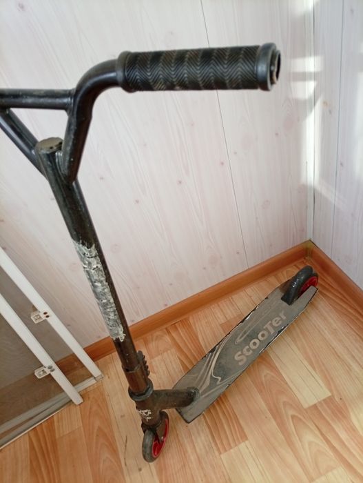 Продам самокат трюковой