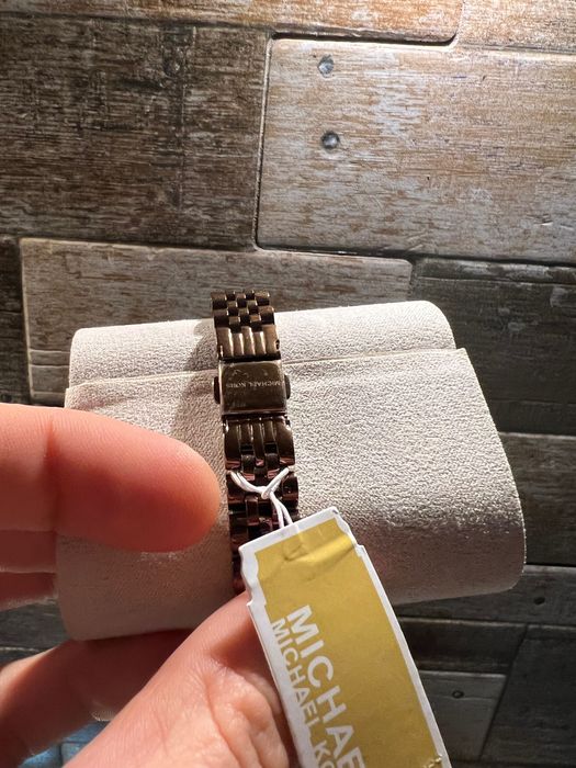 Часовник Michael Kors