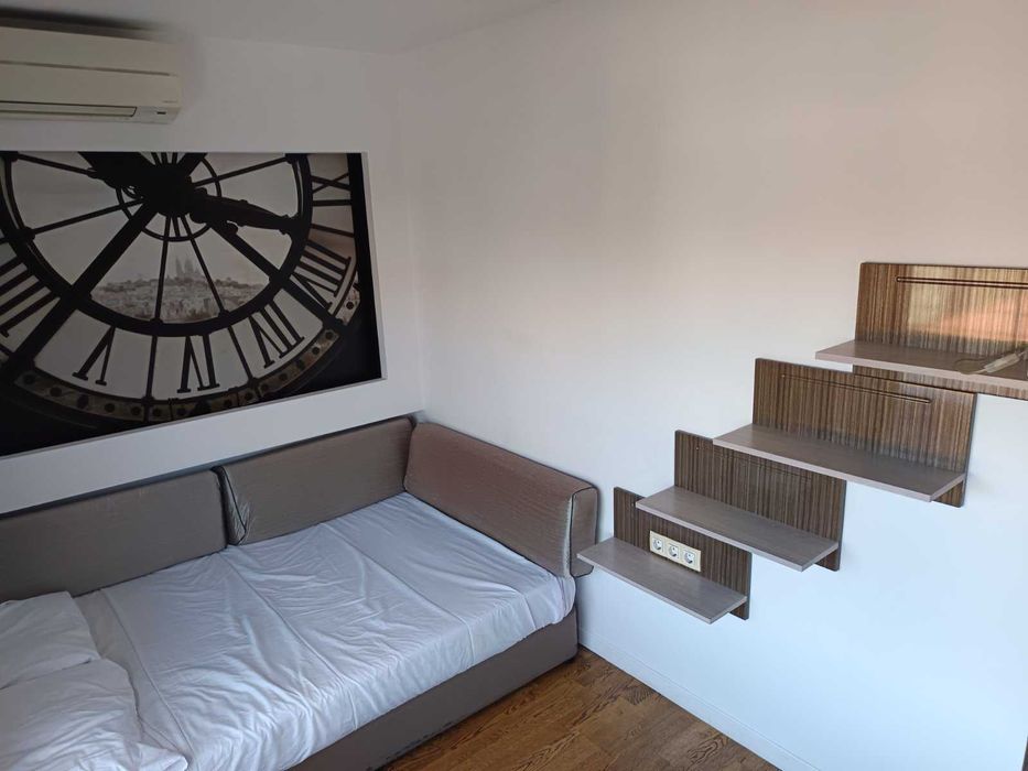 Дава се под наем Тристаен апартамент в София, Оборище - 165 кв.м за 1500 € - Снимка #18