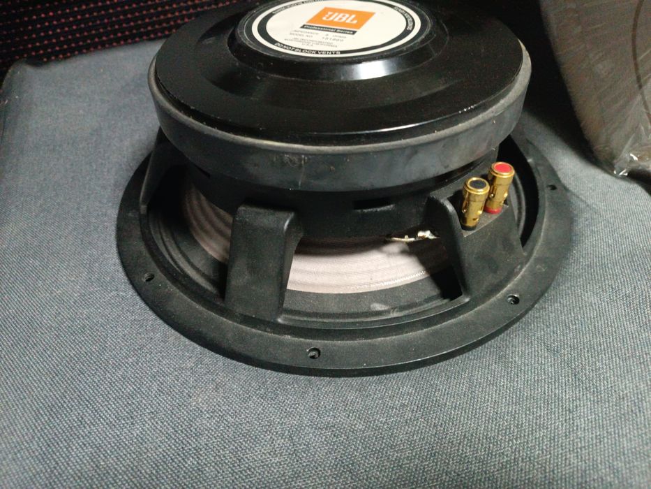Продам Динамик.Сабвуфер.Колонка.