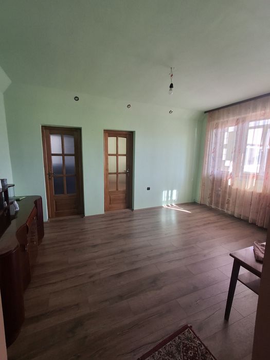 Apartament 3 camere