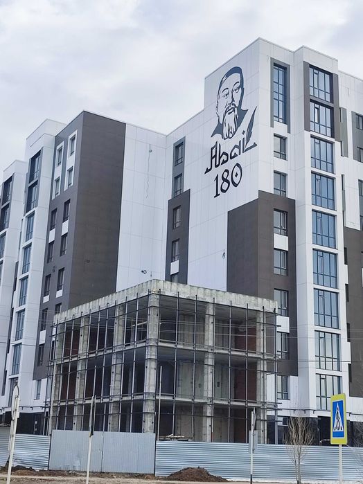 Продам двухкомнатную в новом ЖК