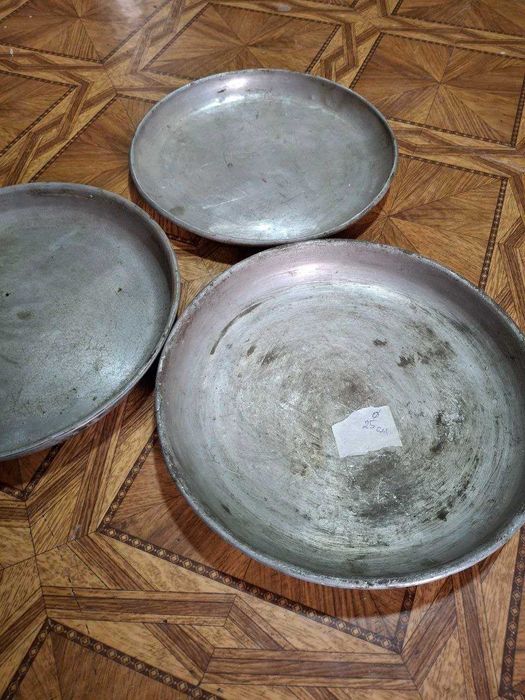 Крышки разных размеров алюминиевые, железные