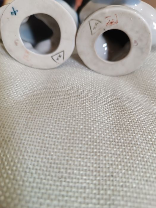 Продаю фарфоровые статуэтки Гжель