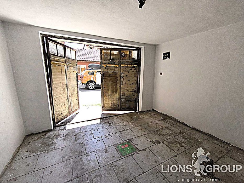 Продава се Гараж / Паркомясто в Варна, Погреби - 30 кв.м за 1100 €/кв.м - Снимка #1